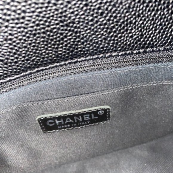 Chanel Flap Bag Caviar/Grained Calfskin Silver Hardware - Picture 13 of 15